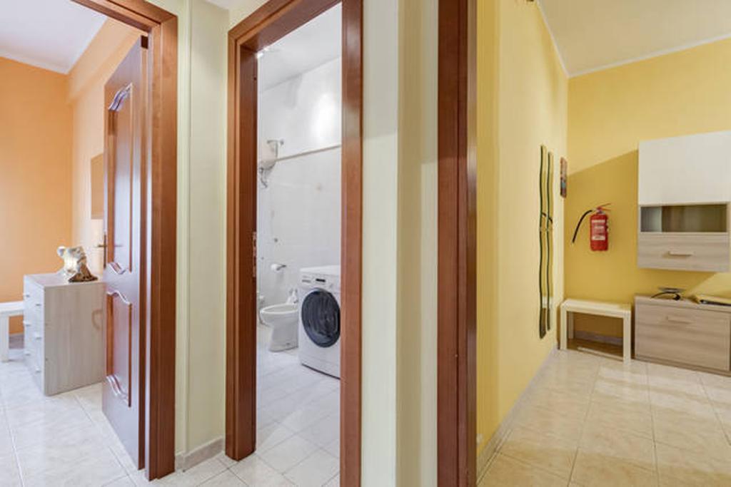 Апартаменты Pirhouse Рим Номер фото